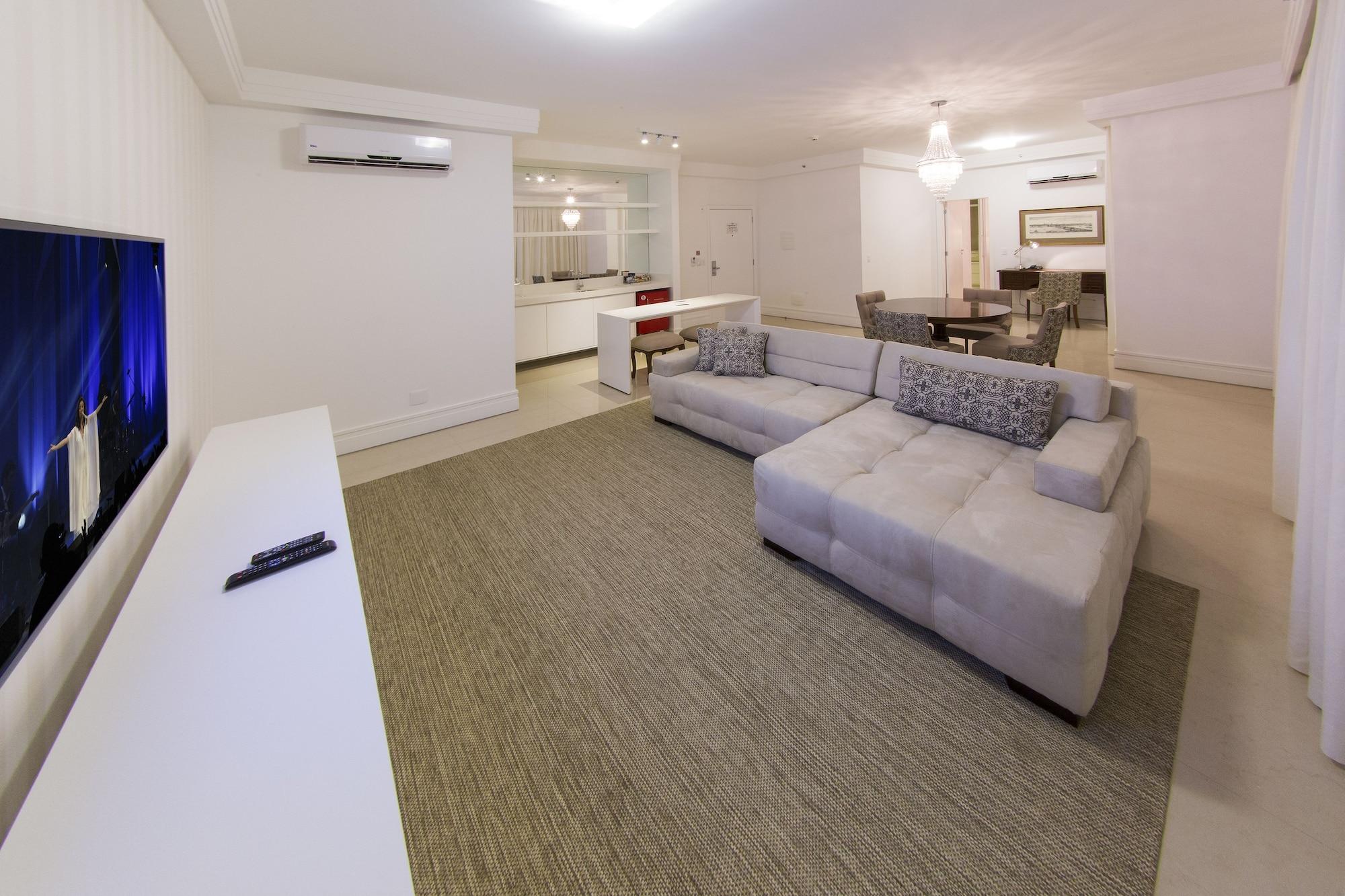 Hotel Mont Blanc Premium Ribeirão Preto Esterno foto A living room in a condominium
