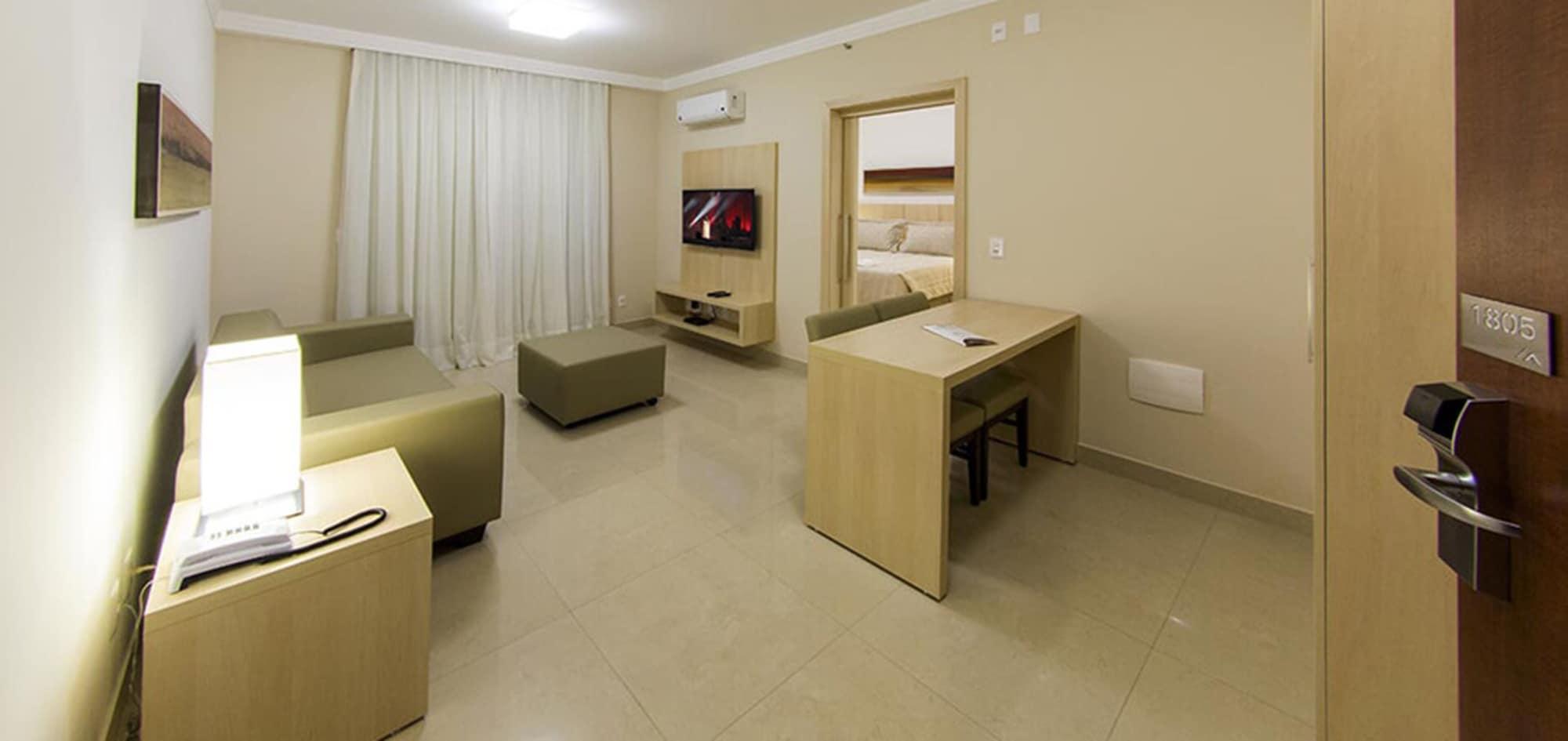 Hotel Mont Blanc Premium Ribeirão Preto Esterno foto A typical hotel room