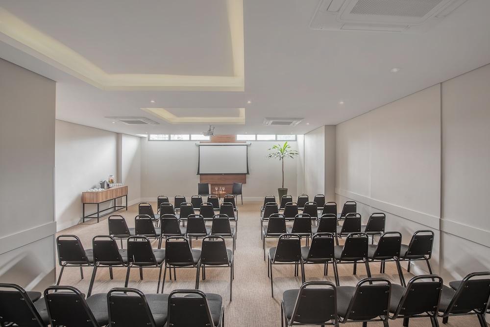 Hotel Mont Blanc Premium Ribeirão Preto Esterno foto Meeting room