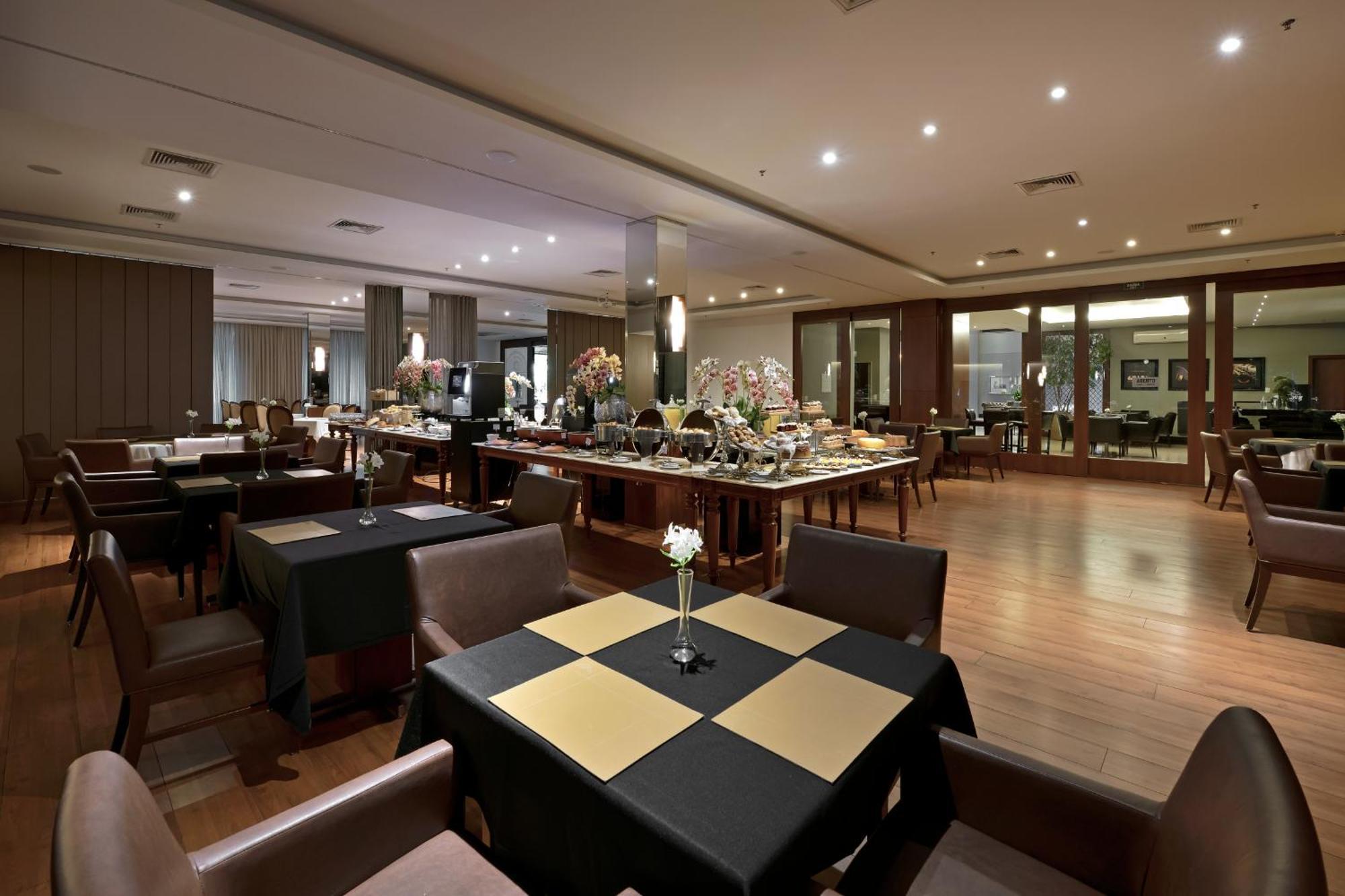 Hotel Mont Blanc Premium Ribeirão Preto Esterno foto The Royal Wing Suites and Spa