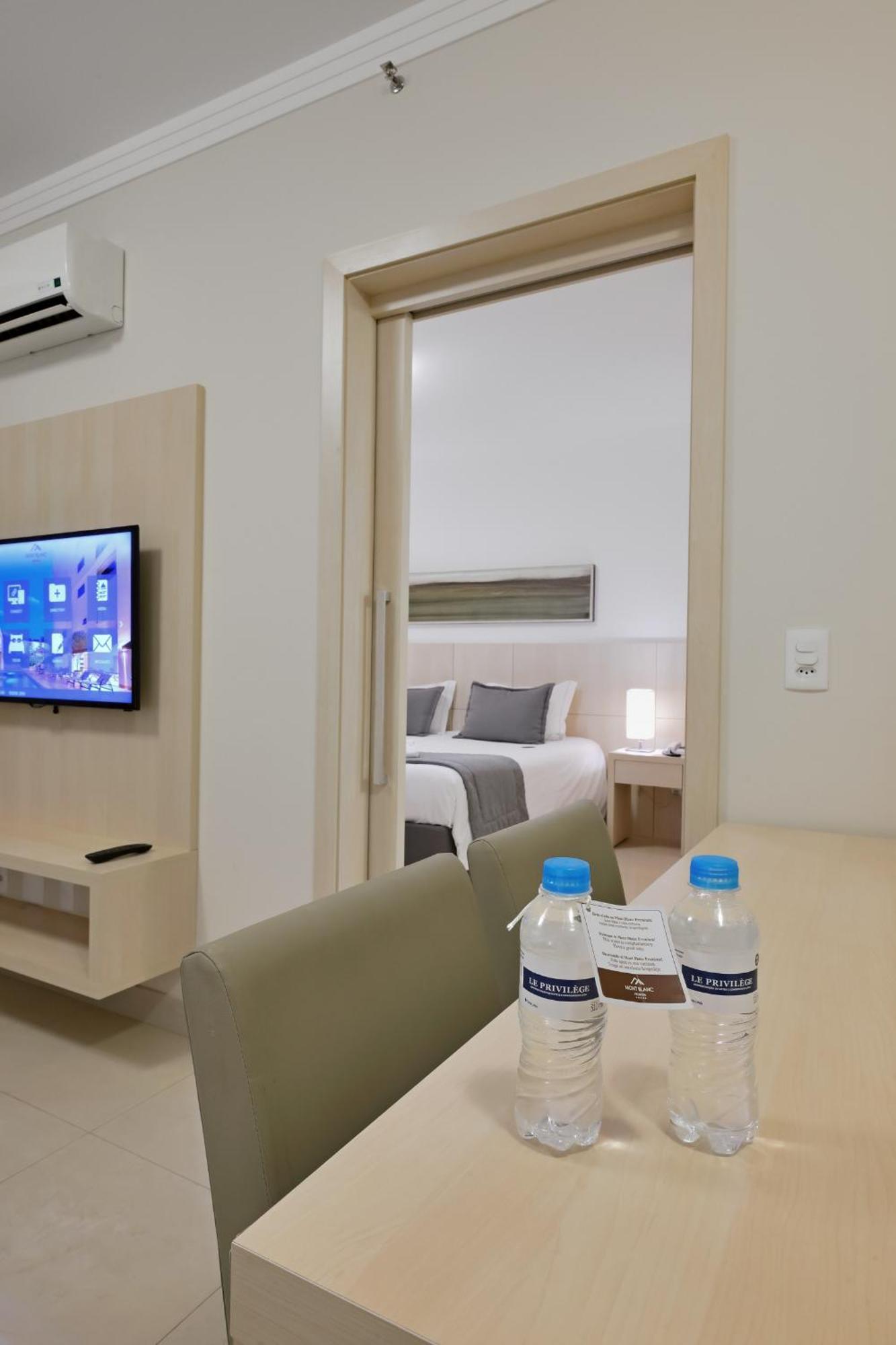 Hotel Mont Blanc Premium Ribeirão Preto Camera foto A room at the hotel