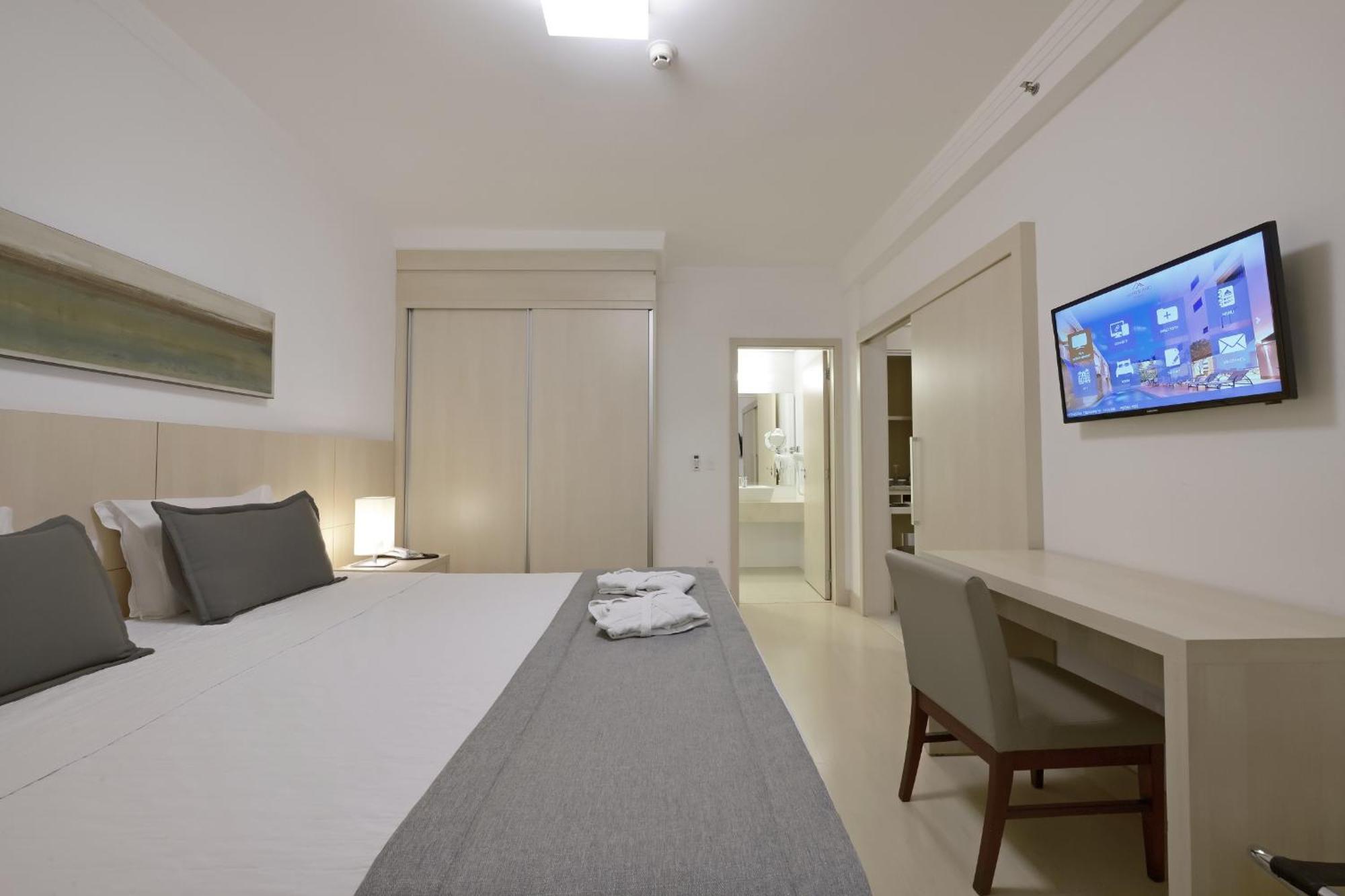 Hotel Mont Blanc Premium Ribeirão Preto Camera foto A room at the hotel